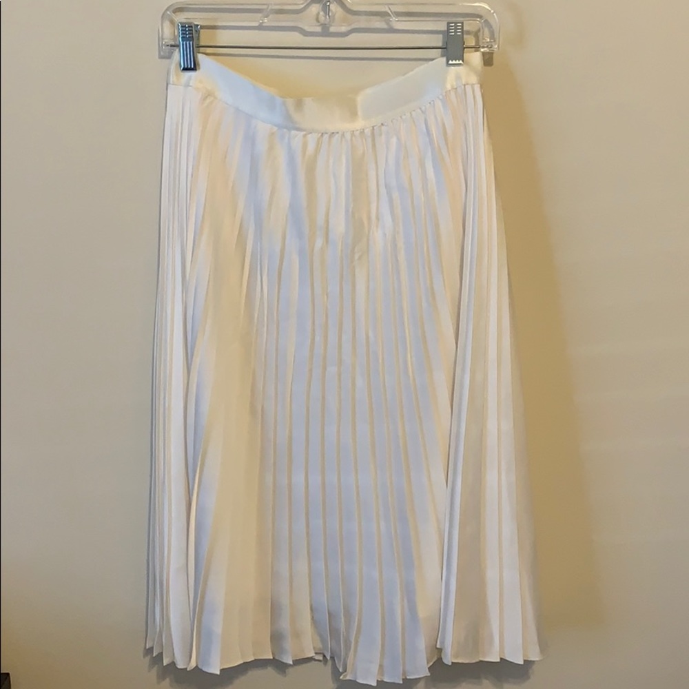 Express White Pleated Skirt